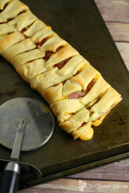 Bacon-grilled-cheese-braid from The Gracious Wife